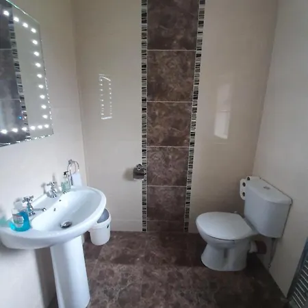 فندق مبيت وإفطار Aaron Vale دروغيدا