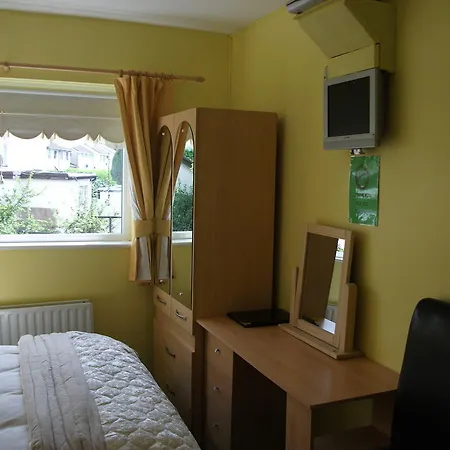Bed & Breakfast Aaron Vale 3*