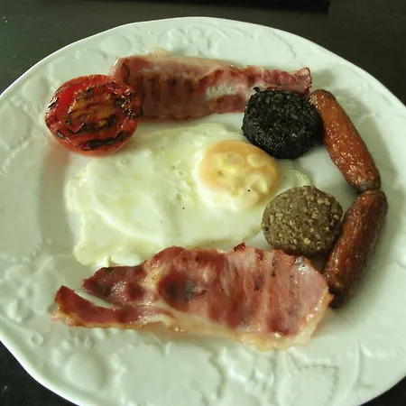 Alojamento de Acomodação e Pequeno-almoço Aaron Vale