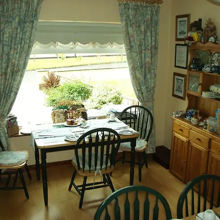 Alojamento de Acomodação e Pequeno-almoço Aaron Vale 3*