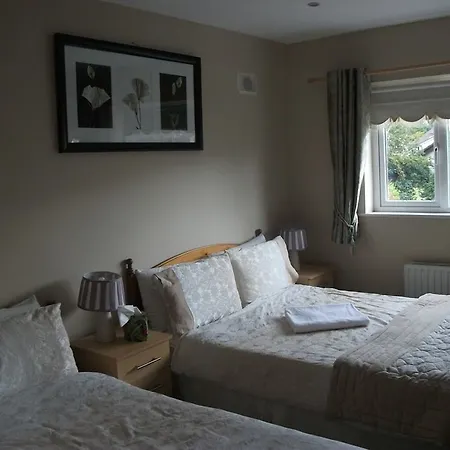 Bed & Breakfast Aaron Vale 3*