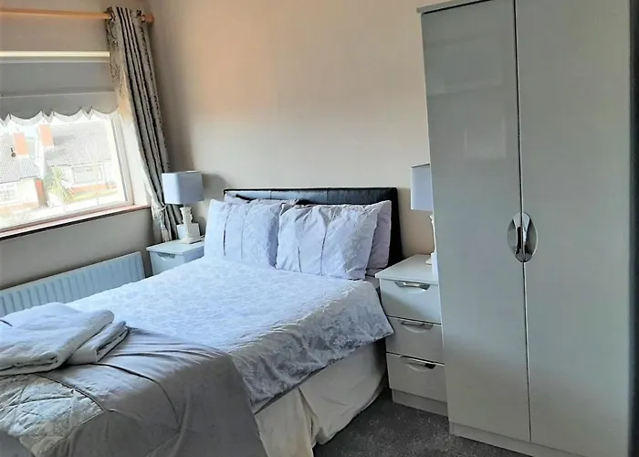 Bed & Breakfast Aaron Vale 3*